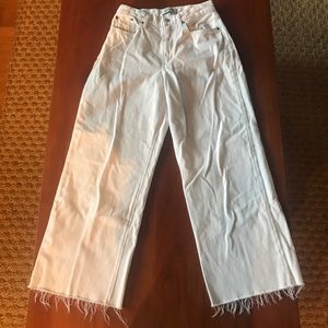 Wide Leg Crop Jeans!